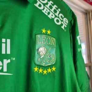 León